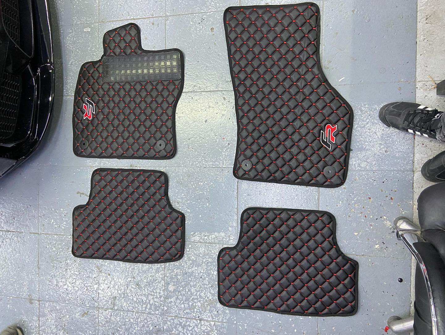 Seat Leon Mk3 Özel Deri Dikim Yıkanabilir Paspas(SİYAH)