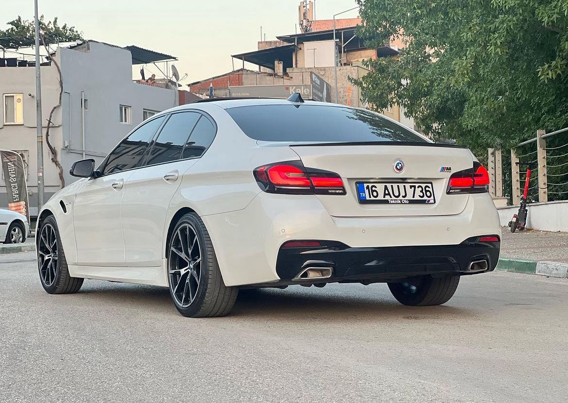 BMW 5 SERISI F10 2010-2016 IÇIN UYUMLU 2017+ G30 FACELIFT