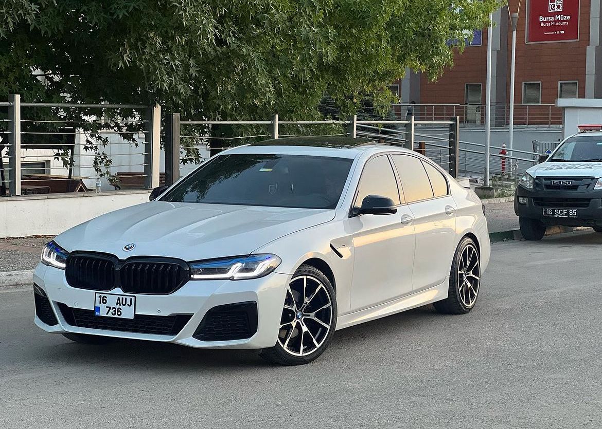 BMW 5 SERISI F10 2010-2016 IÇIN UYUMLU 2017+ G30 FACELIFT