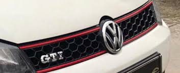 Vw Polo 2009-2016 Plastik Kırmızı Şeritli-gti Ön Panjur