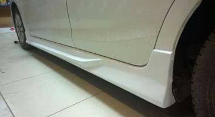 Honda Civic 2012-2016 FB7 Custom Yan Marşpiyel Takımı