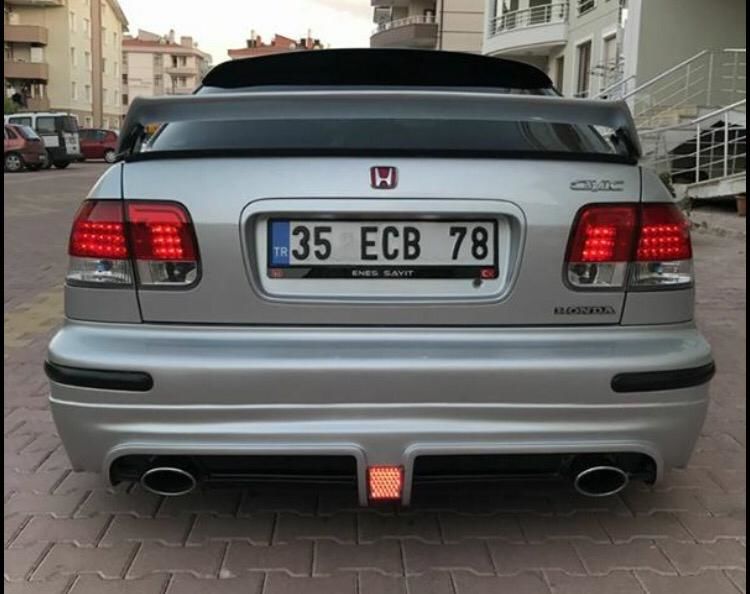 Honda Civic Sedan Ferio Spoiler