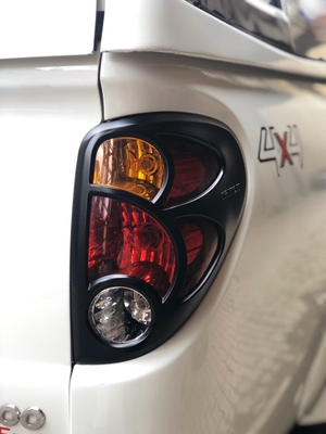 2008 -2014 MITSUBISHI L200 UYUMLU STOP CERCEVE KAPLAMA SIYAH