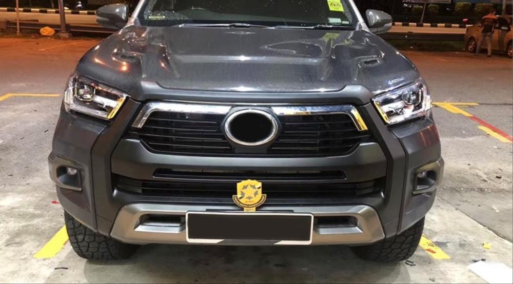 TOYOTA HILUX REVO 2016-2020 IÇIN 2021+ ROCCO DÖNÜSÜM FAR&amp;STOP DAHIL (FULL FACELIFT)