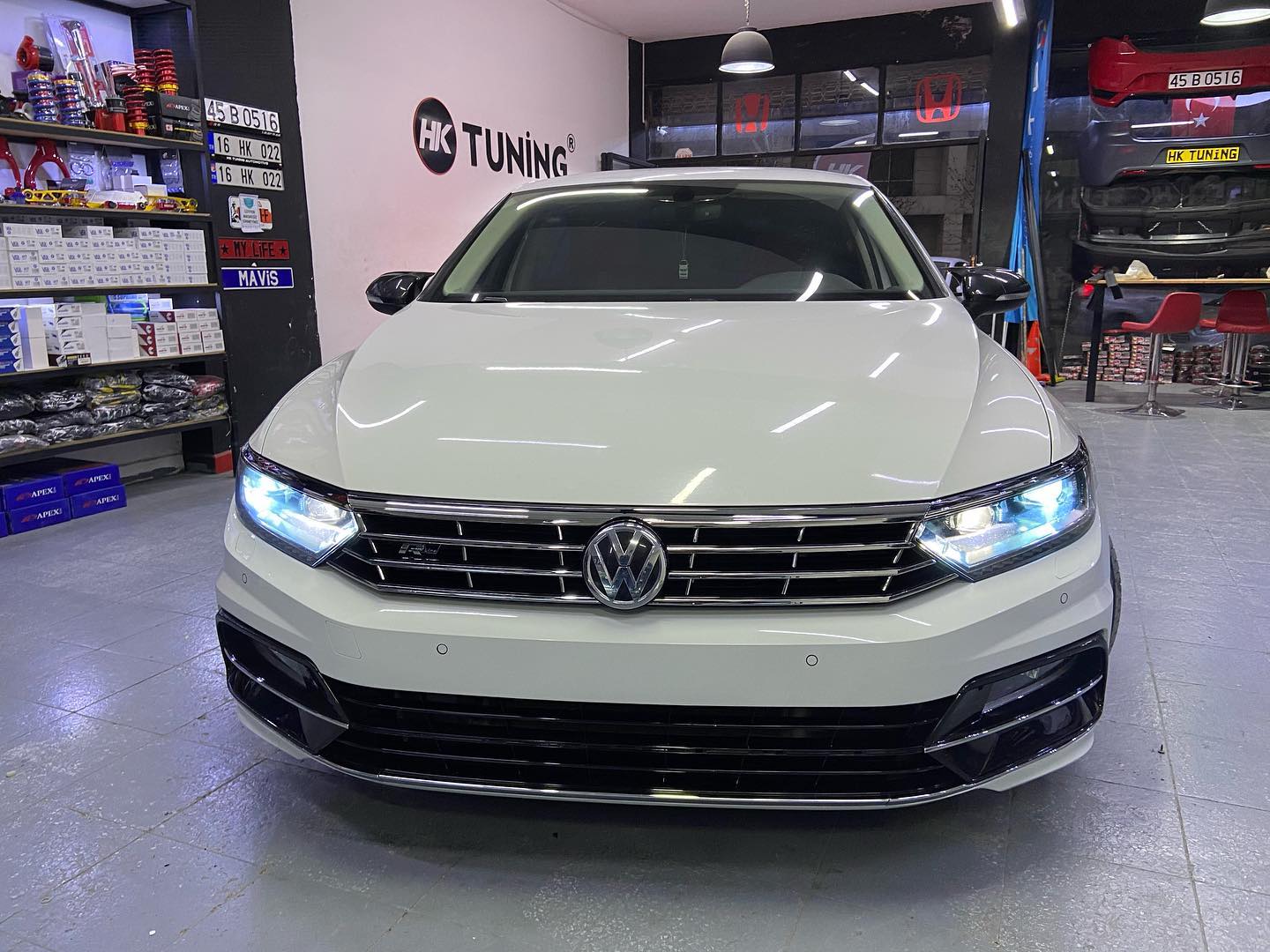 VOLKSWAGEN PASSAT B8 R-LİNE ÖN TAMPON(TAİWAN)