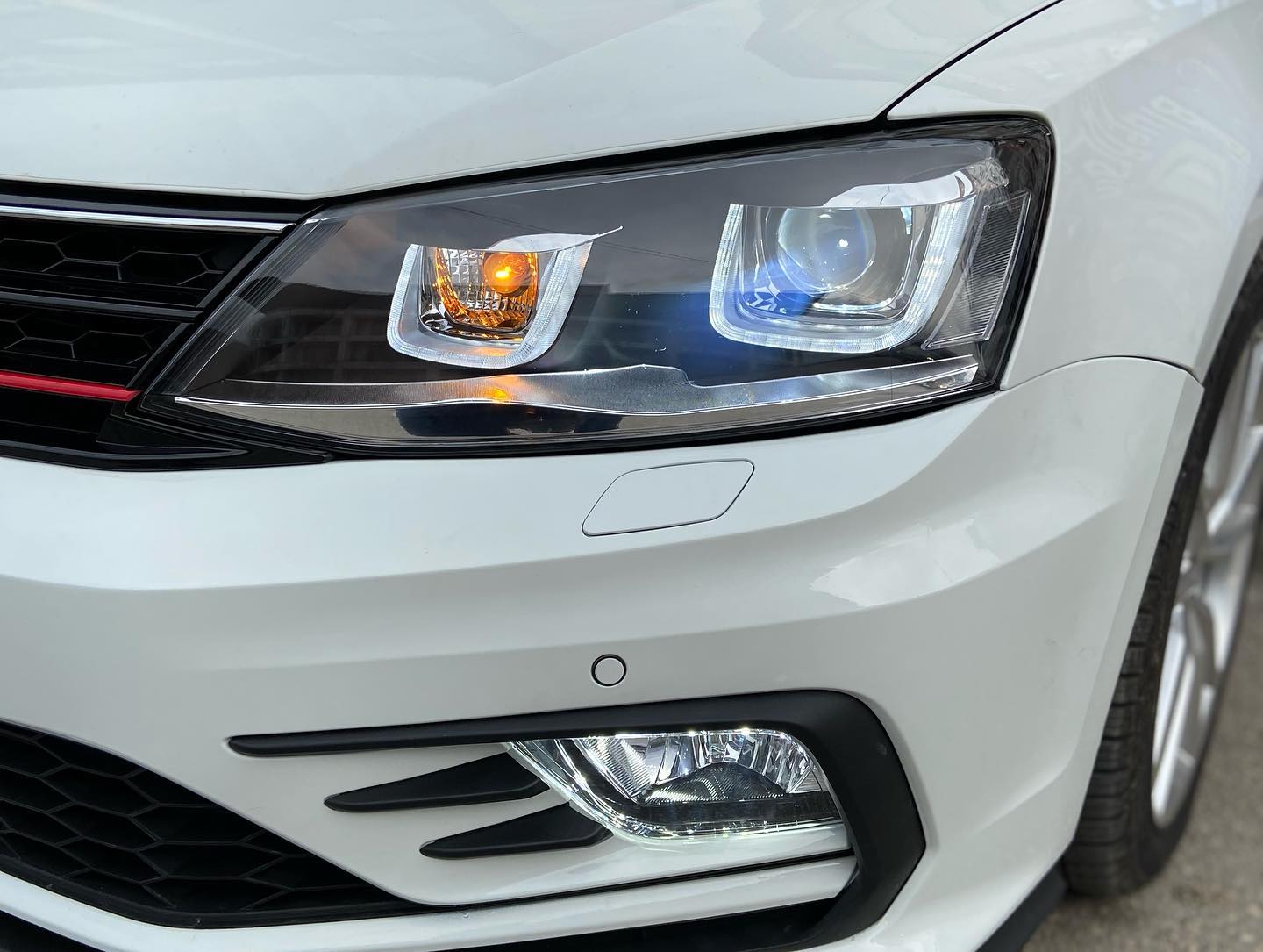 VOLKSWAGEN JETTA 2010-2017 U Design LED FAR TAKIMI